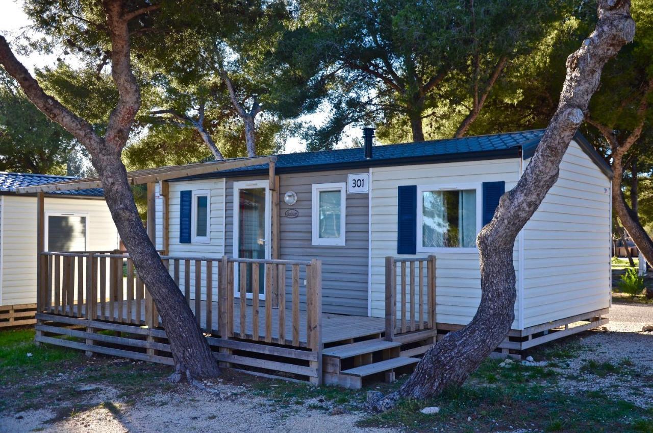 Martigues, Camping De L'Arquet **** 외부 사진
